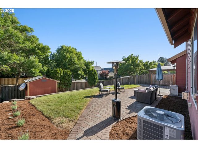 416 Banner Ln, Newberg, OR 97132