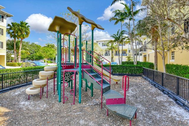 3120 E Latitude Circle 307, Delray Beach, FL 33483
