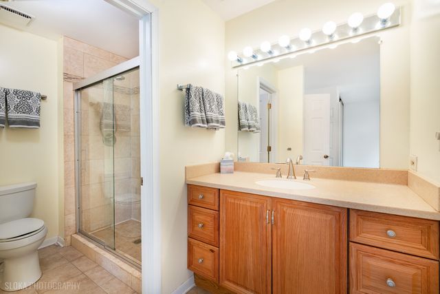 1291 Big Horn Trail, Carol Stream, IL 60188