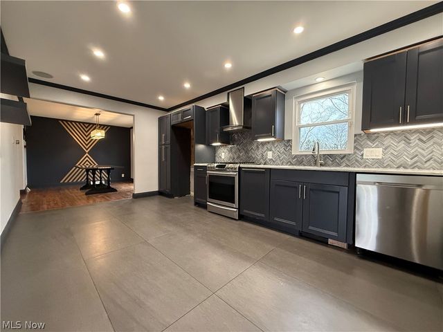 409 Melbourne Avenue, Boardman, OH 44512