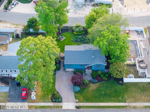 5 Scheiber Drive, Brick, NJ 08723