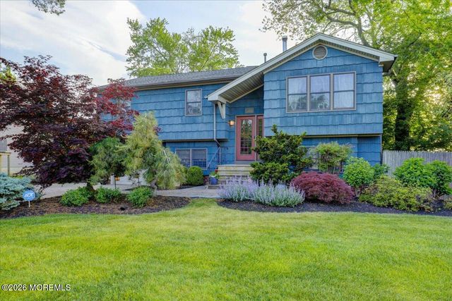 5 Scheiber Drive, Brick, NJ 08723