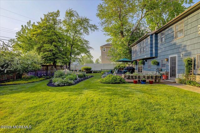 5 Scheiber Drive, Brick, NJ 08723