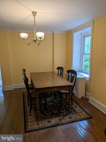 238 BARREN HILL RD, Conshohocken, PA 19428