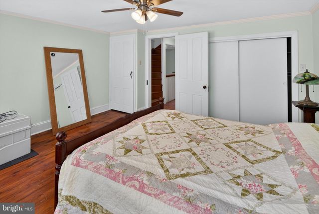 238 BARREN HILL RD, Conshohocken, PA 19428