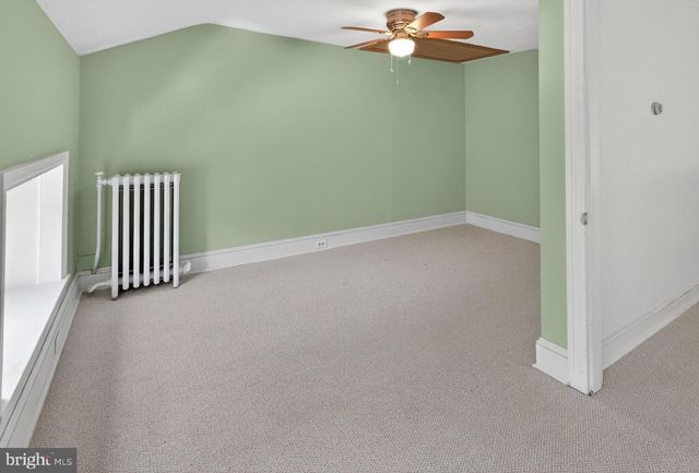 238 BARREN HILL RD, Conshohocken, PA 19428