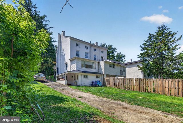 238 BARREN HILL RD, Conshohocken, PA 19428