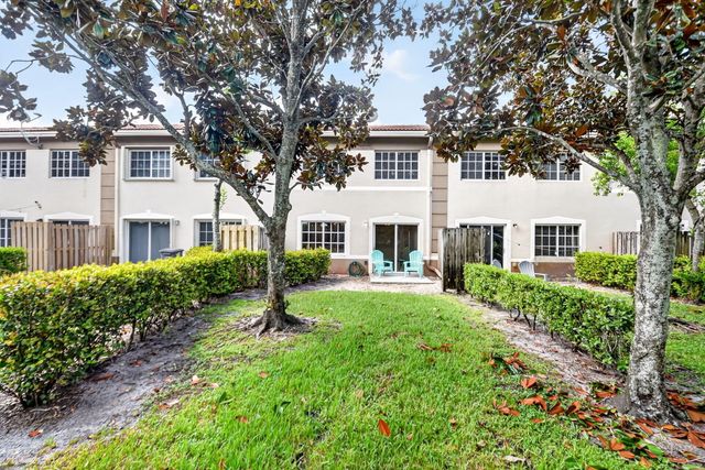 6691 Old Farm Trail, Boynton Beach, FL 33437