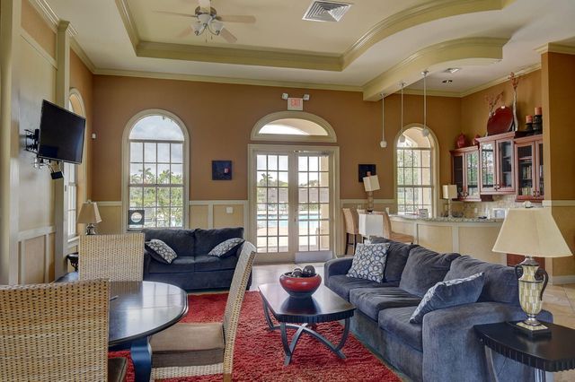 6691 Old Farm Trail, Boynton Beach, FL 33437