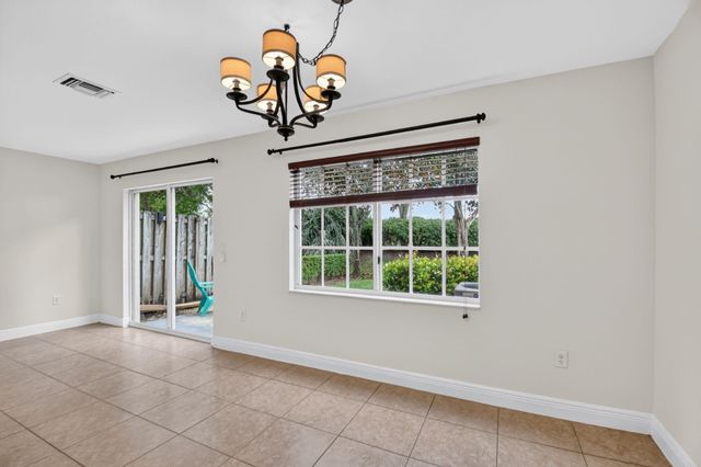 6691 Old Farm Trail, Boynton Beach, FL 33437