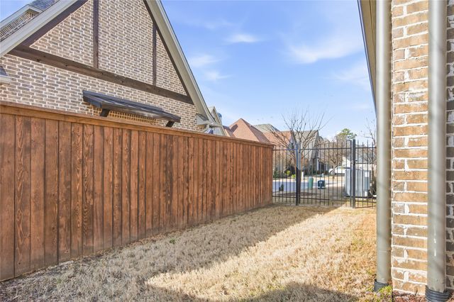 7863 Cross Road, Tyler, TX 75703