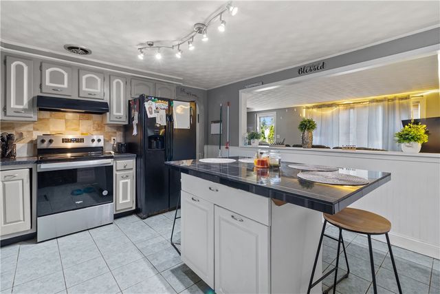 221 Columbia Avenue, Pawtucket, RI 02860