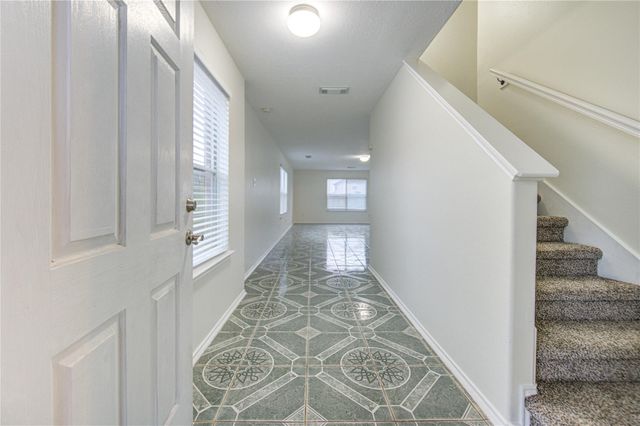 9926 Myrtle Field Lane, Houston, TX 77044