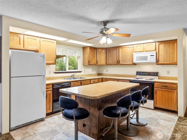 9907 Blomberg Street SW, Olympia, WA 98512