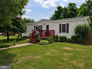 70 VAQUERO DR, Martinsburg, WV 25403