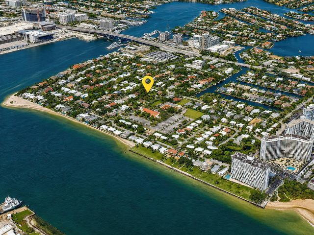 1943 SE 25TH Avenue, Fort Lauderdale, FL 33316