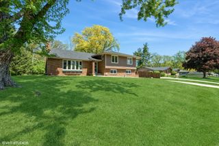 7805 Marilyn Drive, Windsor Heights, IA 50324
