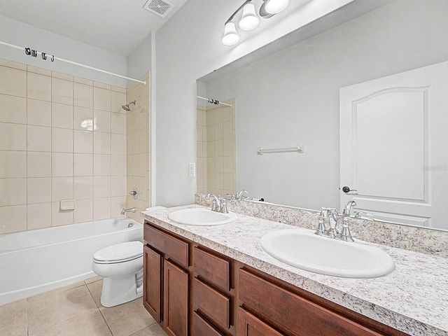 11626 LAKE LUCAYA DRIVE, Riverview, FL 33579