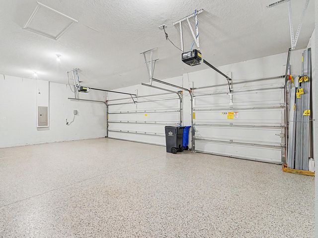11626 LAKE LUCAYA DRIVE, Riverview, FL 33579