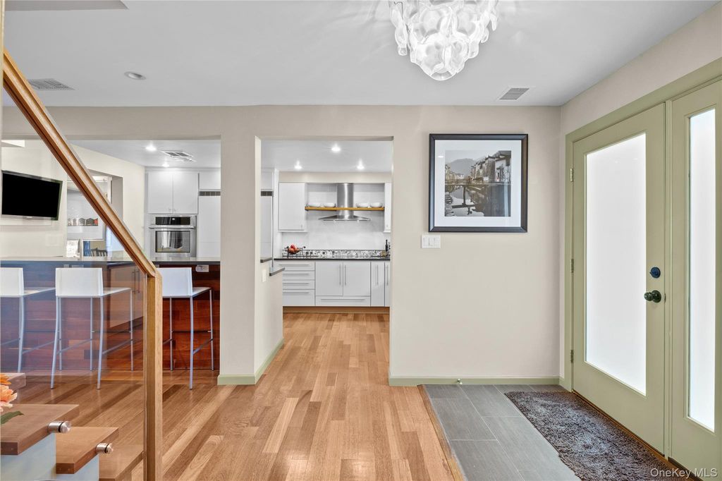 55 Rockledge Path, Port Jefferson, NY 11777 — photo 3
