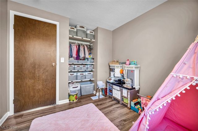 1690 Cloverview Drive, Uniontown, OH 44685