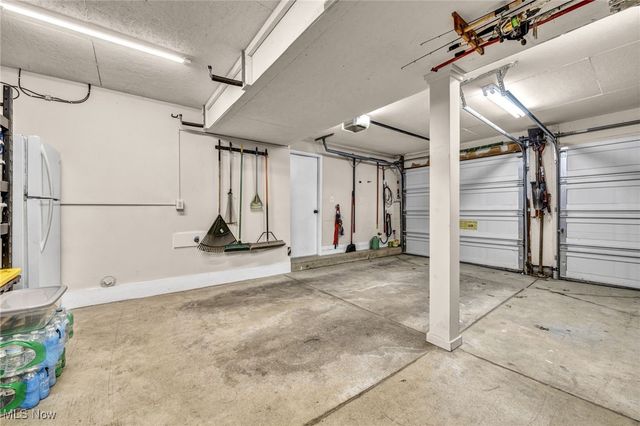 1690 Cloverview Drive, Uniontown, OH 44685