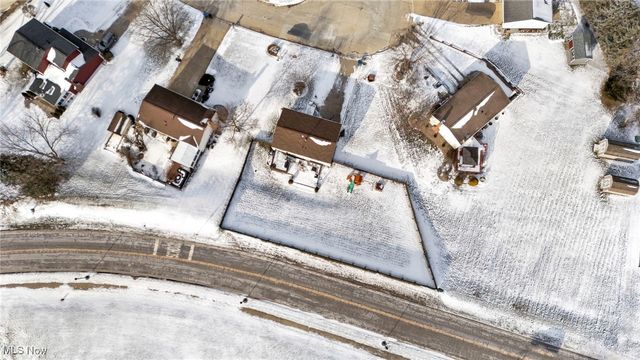 1690 Cloverview Drive, Uniontown, OH 44685