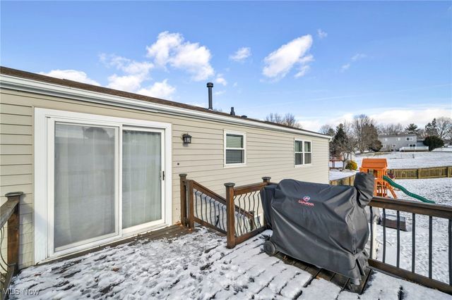 1690 Cloverview Drive, Uniontown, OH 44685