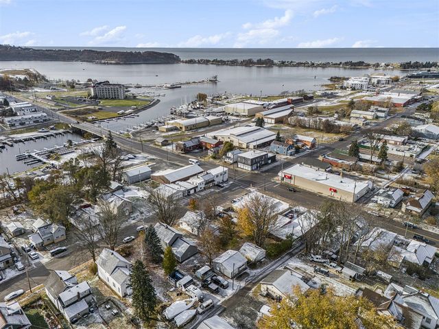 603 E Dowland Street, Ludington, MI 49431