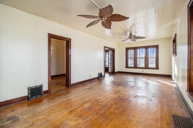 603 E Dowland Street, Ludington, MI 49431