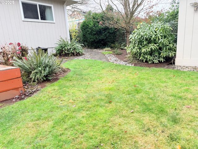 114 MAPLE Blvd, Wood Village, OR 97060