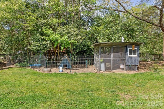 12811 Moores Chapel Road, Charlotte, NC 28214