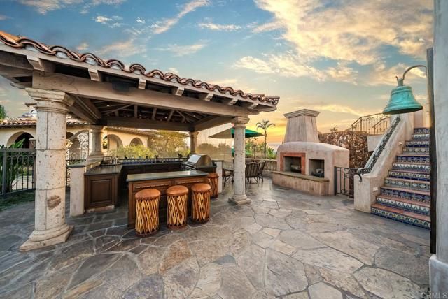 4652 Resmar Road, La Mesa, CA 91941