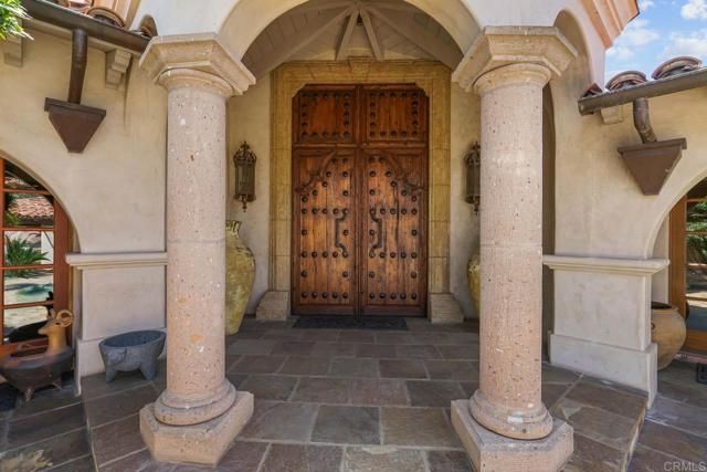 4652 Resmar Road, La Mesa, CA 91941