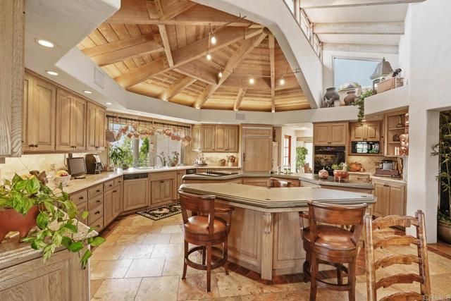 4652 Resmar Road, La Mesa, CA 91941