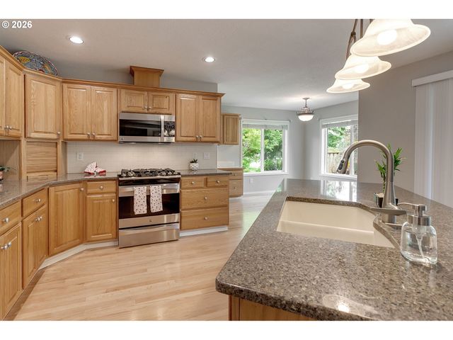23724 Sw STONEHAVEN St, Sherwood, OR 97140