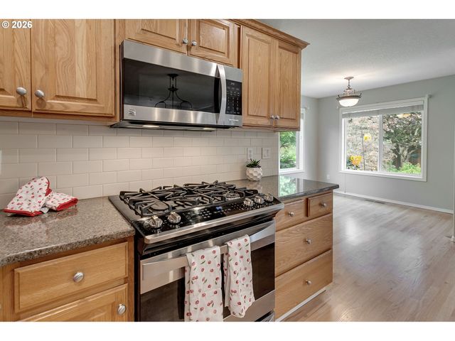 23724 Sw STONEHAVEN St, Sherwood, OR 97140