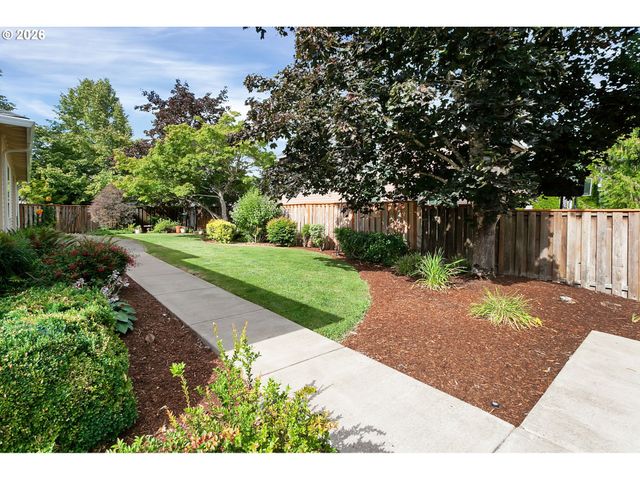 23724 Sw STONEHAVEN St, Sherwood, OR 97140