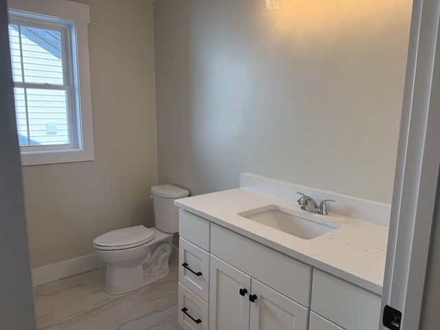 480 Wareham St 12, Middleboro, MA 02346