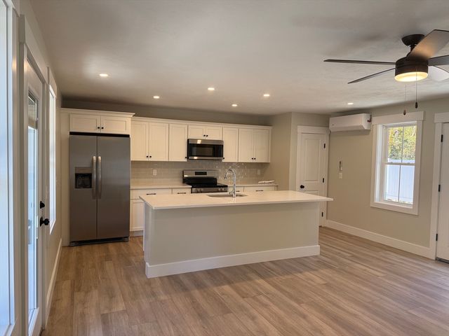 480 Wareham St 12, Middleboro, MA 02346