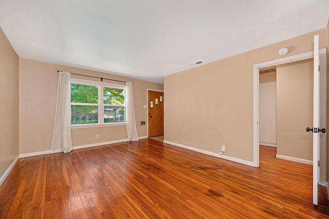 4902 Jerry Way, Sacramento, CA 95819