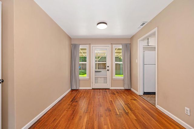 4902 Jerry Way, Sacramento, CA 95819