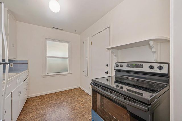 4902 Jerry Way, Sacramento, CA 95819