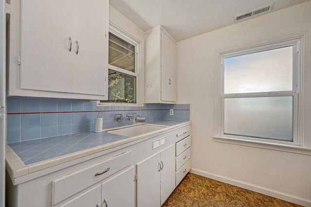 4902 Jerry Way, Sacramento, CA 95819