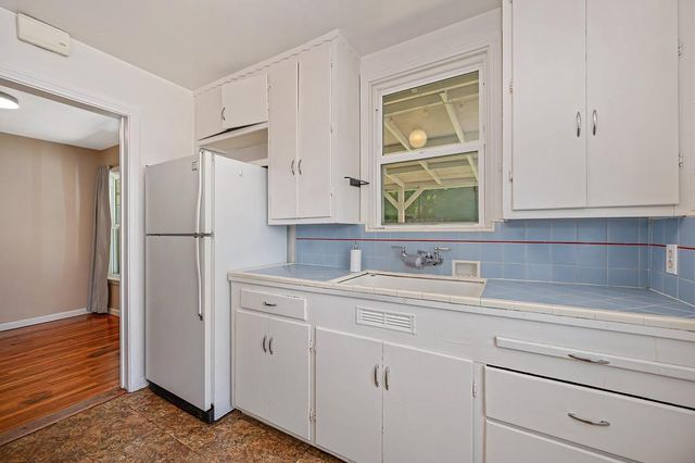 4902 Jerry Way, Sacramento, CA 95819