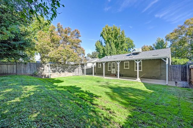 4902 Jerry Way, Sacramento, CA 95819
