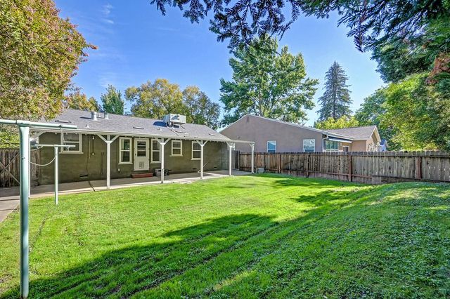 4902 Jerry Way, Sacramento, CA 95819
