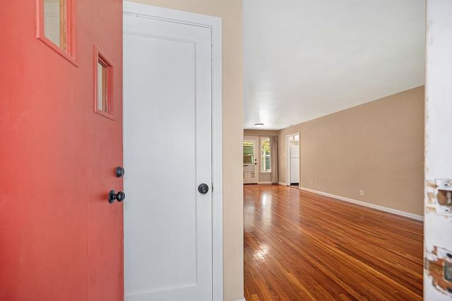 4902 Jerry Way, Sacramento, CA 95819