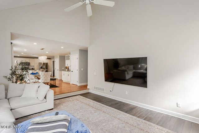 8629 St George Drive, Holland, OH 43528