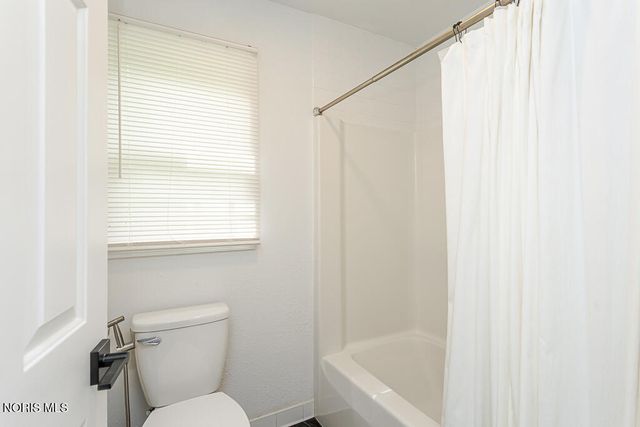 8629 St George Drive, Holland, OH 43528